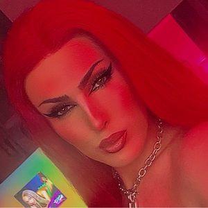 Meet your Posher, Janelle